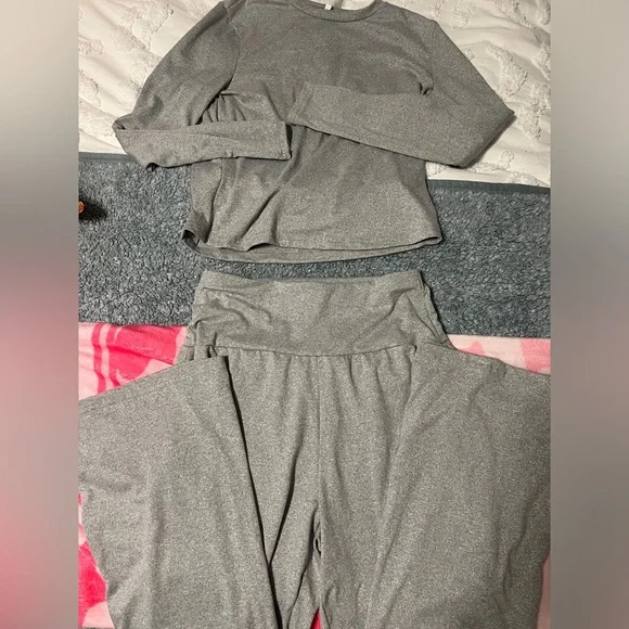 grey matching set - Picture 2 of 2